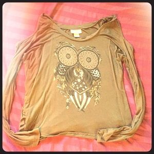 Adorable long sleeve exposed shoulder